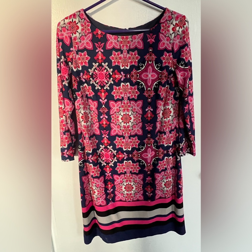 Vince Camuto dress lined size 8